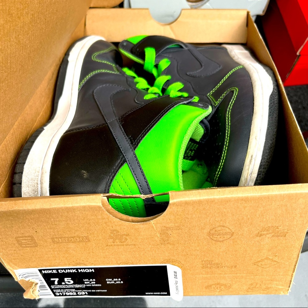 Sneaker